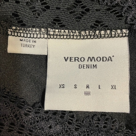 Vero Moda Women’s Medium VMKANEL offshoulder Dress - Picture 7 of 12